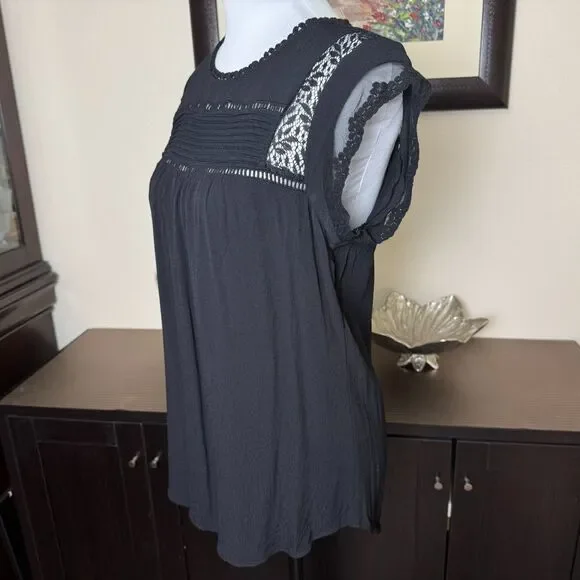 Daniel Rainn Blouse Sz M Black Rayon Ladder Stitch Lace Crochet Cap Sleeves - Picture 3 of 9